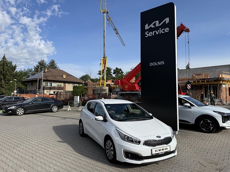 Kia Ceed (2018) TOP 1.6 GDI 99KW - fotografie inzerátu