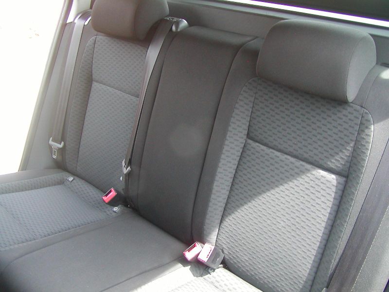 Škoda Fabia (2012) 1.6TDi,AMBIENTE, CLIMATRONIC!! - fotka 25 z 33
