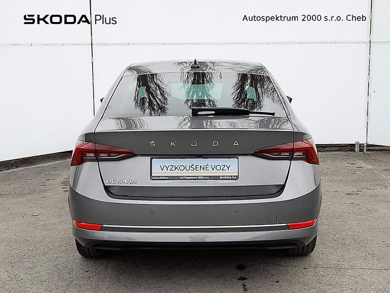 Škoda Octavia Style Plus Navi 1.5 TSI 110kW - fotka 9 z 20