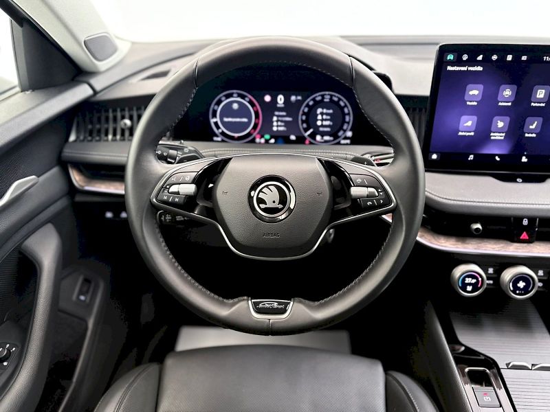 Škoda Superb (2024) L&K 2.0TDI/142kW 4x4 7DSG - ma - fotka 22 z 52