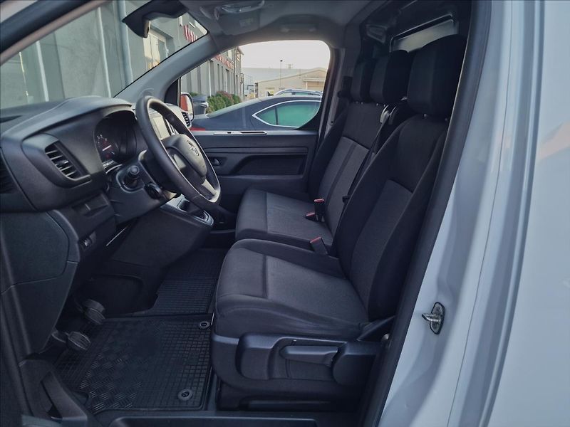 Opel Vivaro 1.5CDTI 88kW, původ ČR,1.Maj. - fotka 20 z 47