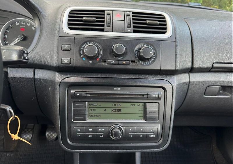 Škoda Roomster (2008) 1.4 / 63kW - fotka 15 z 16