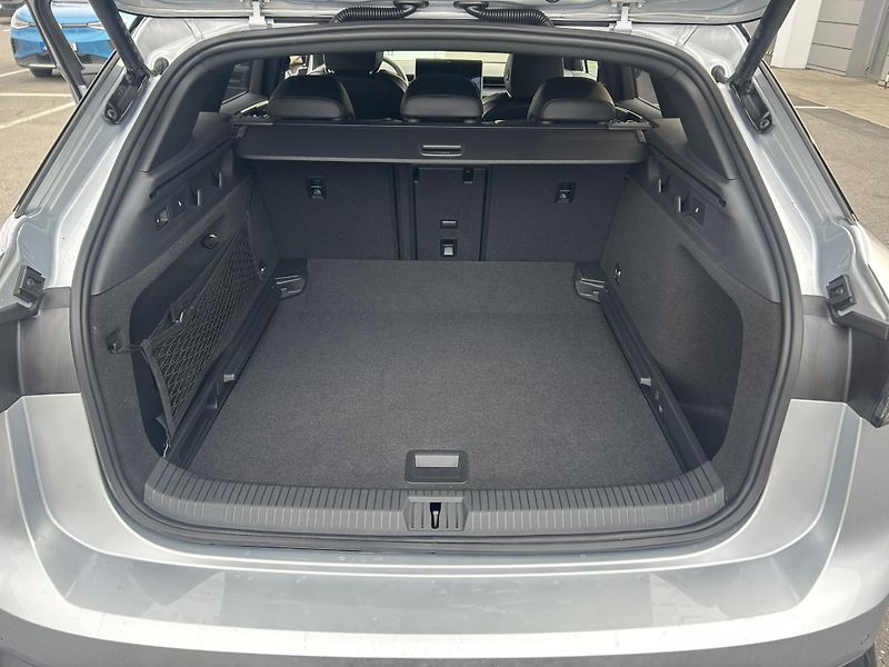 Volkswagen ID.7 Tourer 210  kW, 86 kWh - fotka 27 z 29