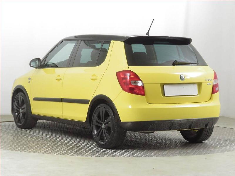 Škoda Fabia (2012) Monte Carlo 1.2 TSI - fotka 4 z 17