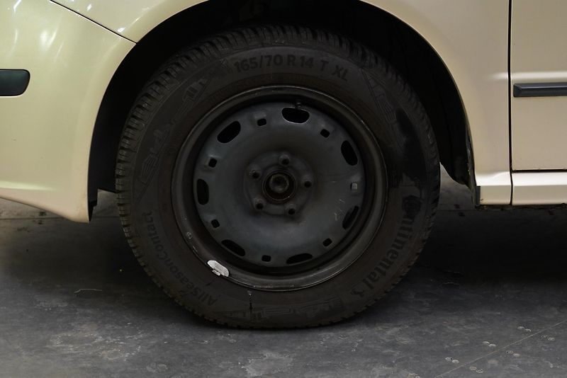Škoda Fabia - fotka 10 z 22