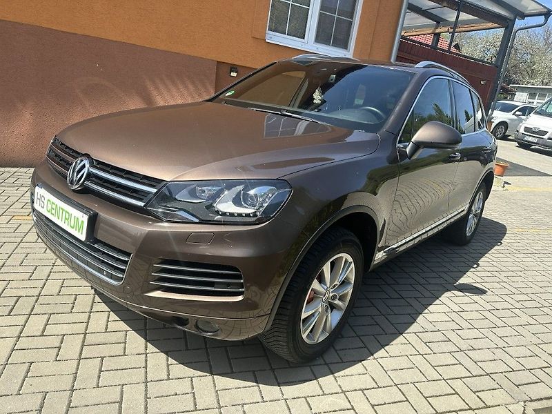 Volkswagen Touareg 3.0 V6 TDi BlueMotion - fotka 10 z 35