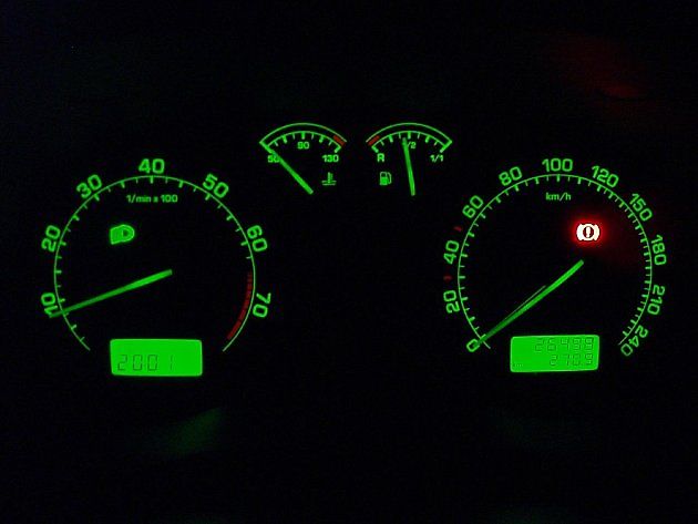 Tachometr se trvale zastavil na šesti devítkách, protože palubní přístroje starších generací s milionovým nájezdem v běžném provozu vůbec nepočítaly. (Iustrační foto), zdroj: Se svolením Shamil Khakirov