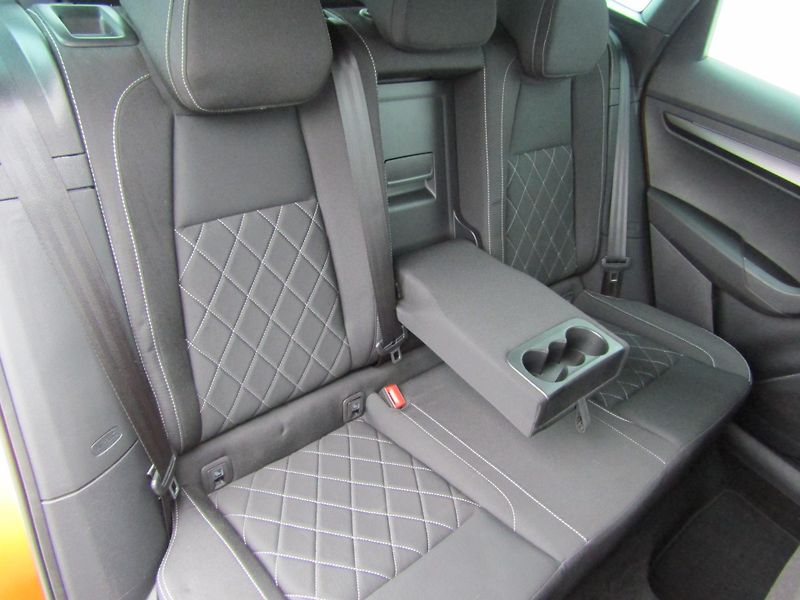 Škoda Karoq FL 4x4 Sportline 2.0 TDI CR /1 - fotka 27 z 30