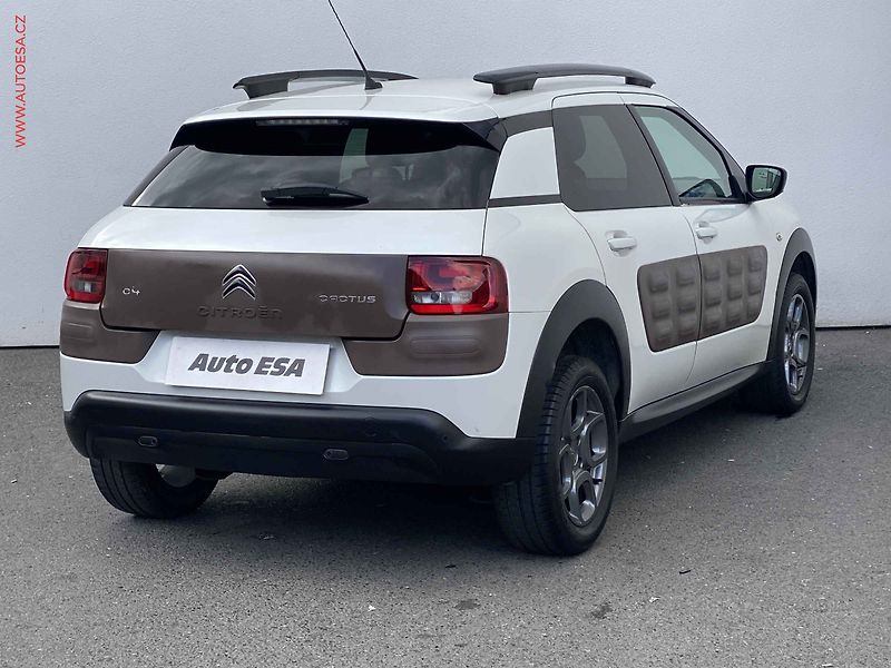 Citroën C4 Cactus (2017) 1.6 HDi, ČR, AT, tempo, park - fotka 4 z 18