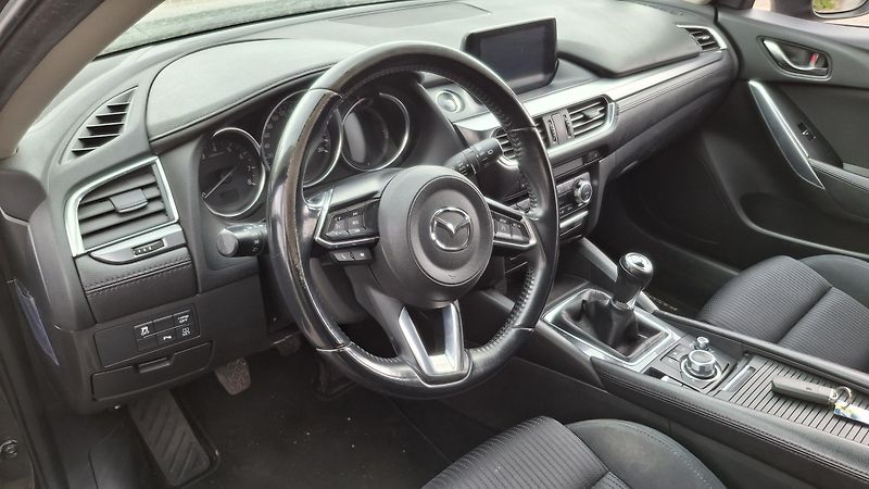 Mazda 6 2.0 benzin Facelit 1. majitel - fotka 19 z 41