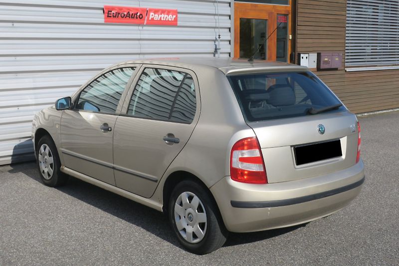 Škoda Fabia (2005) 1,2 47 kW Klima ČR STK do 7/28 - fotka 2 z 33