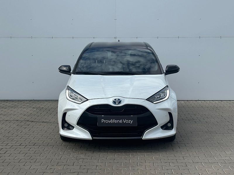 Toyota Yaris 1.5 HSD e-CVT Selection Style - fotka 4 z 28