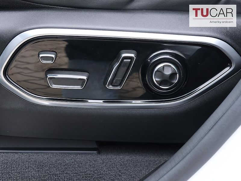 Jeep Grand Cherokee (2022) Summit Reserve 5.7 V8 HEMI  - fotka 30 z 41