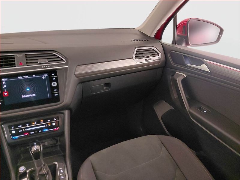 Volkswagen Tiguan Allspace (2024) Elegance 2.0 TDI - fotka 8 z 24