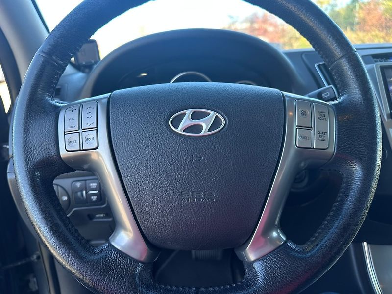 Hyundai ix55 3.0CRDi V6 4x4/7-míst/Výhřev - fotka 31 z 39