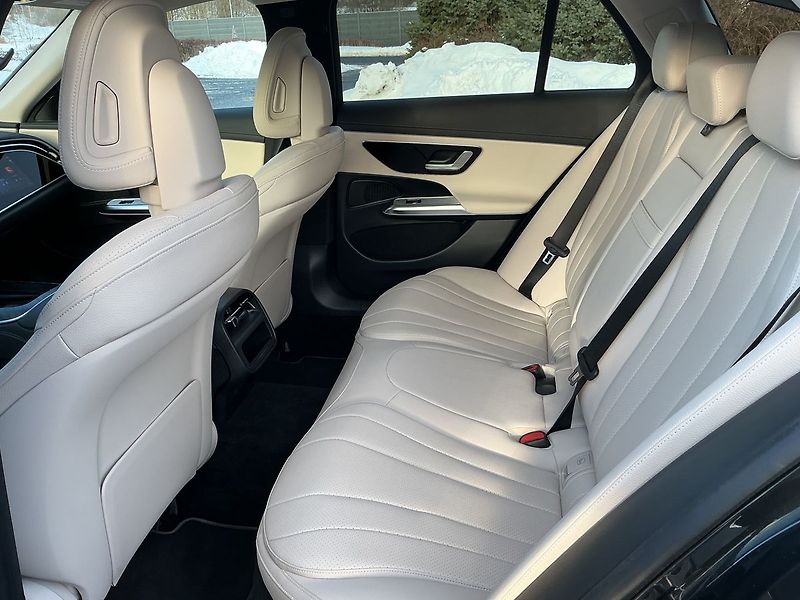 Mercedes-Benz Třídy E 220 d ALLTERRAIN 4MATIC - fotka 25 z 29