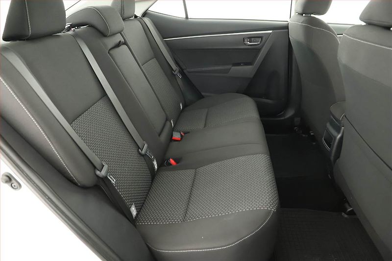 Toyota Corolla (2016) 1.6 Valvematic, Tempomat - fotka 7 z 15