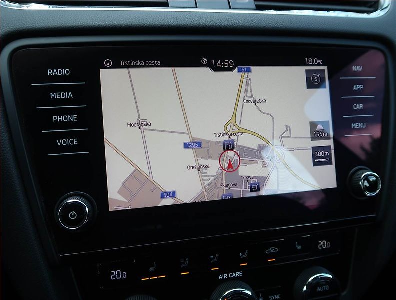 Škoda Octavia (2017) 1.6 TDI, Navi, Tempomat - fotka 13 z 17