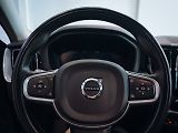 Volvo XC60 B4 AWD Momentum Pro - náhled 17