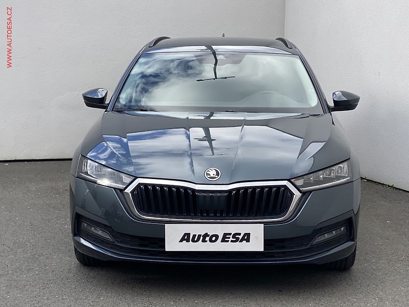 Škoda Octavia (2021) 2.0 TDi, 2.maj,ČR, Ambition - fotka 2 z 19