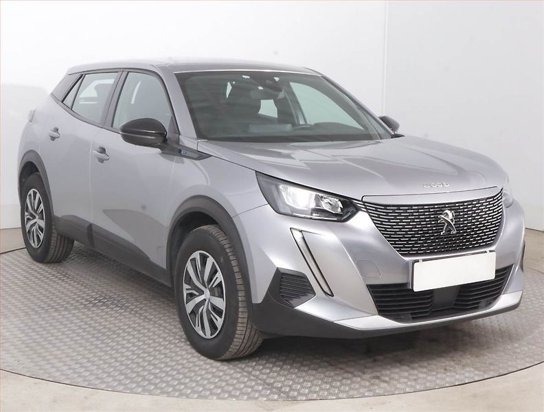 Peugeot 2008 (2023) Active Pack 50 kWh, SoH 98% - fotka 1 z 18