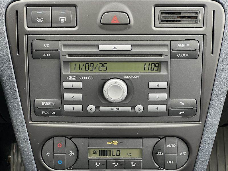 Ford Fusion 1.4i 16v KOUPENO V ČR 1.MAJ. - fotka 15 z 32