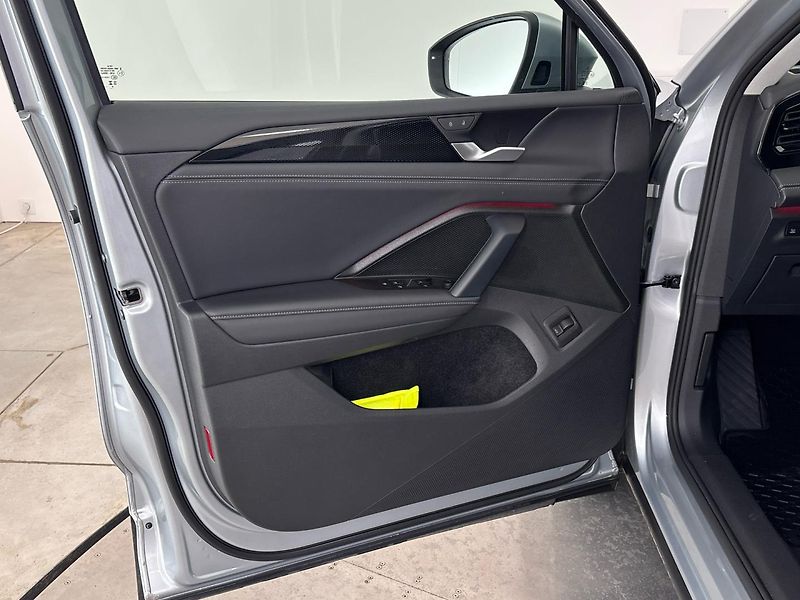 Volkswagen Tiguan Life - fotka 13 z 31