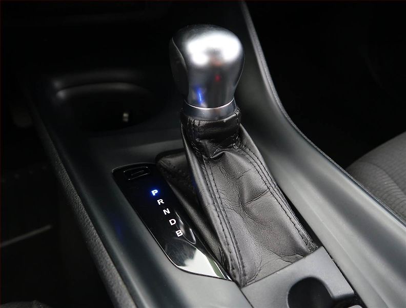 Toyota C-HR (2018) 1.8 Hybrid, Automat - fotka 13 z 23