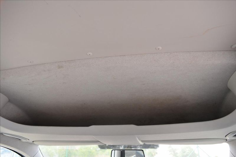 Volkswagen Caddy 1,9 TDI 77KW BEZ DPF A KOROZE - fotka 25 z 41