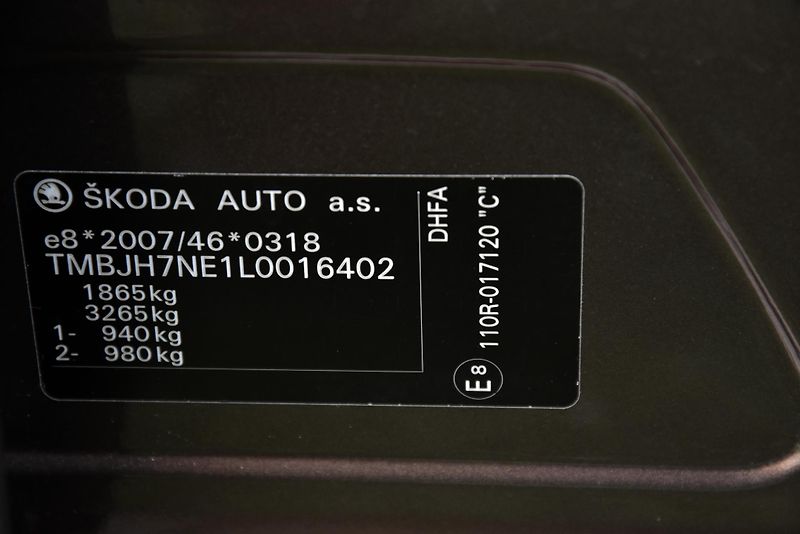 Škoda Octavia 1.5 TSi G-TEC,NAVI,TEMP,TAŽNÉ - fotka 45 z 45