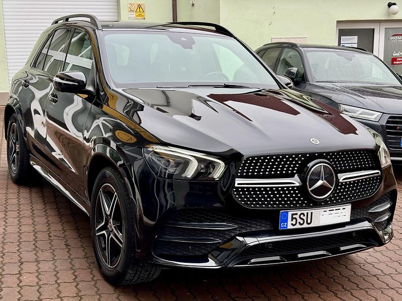 Mercedes-Benz GLE (2023) 400d, ČR, DPH - fotka 4 z 17