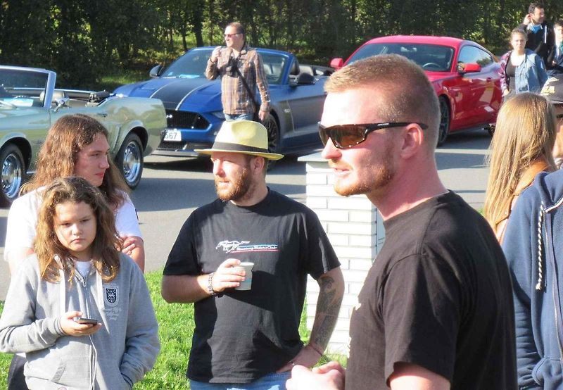 Za charitativním srazem amerik v jihočeském Táboře stojí vojenský policista Jaroslav Grepl (37), pomáhá už 7. rokem.