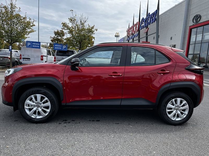 Toyota Yaris Cross 1.5 Hybrid 130k ODBĚR IHNED - fotka 10 z 27