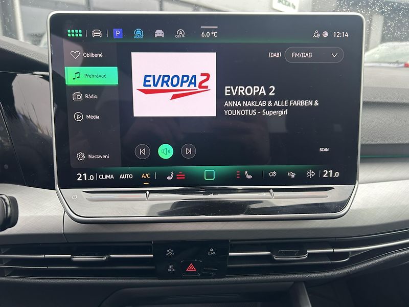 Volkswagen Golf Variant Life 1.5eTSI 110kW - fotka 18 z 27