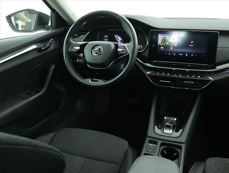 Škoda Octavia (2023) 2.0 TDI - fotka 7 z 16