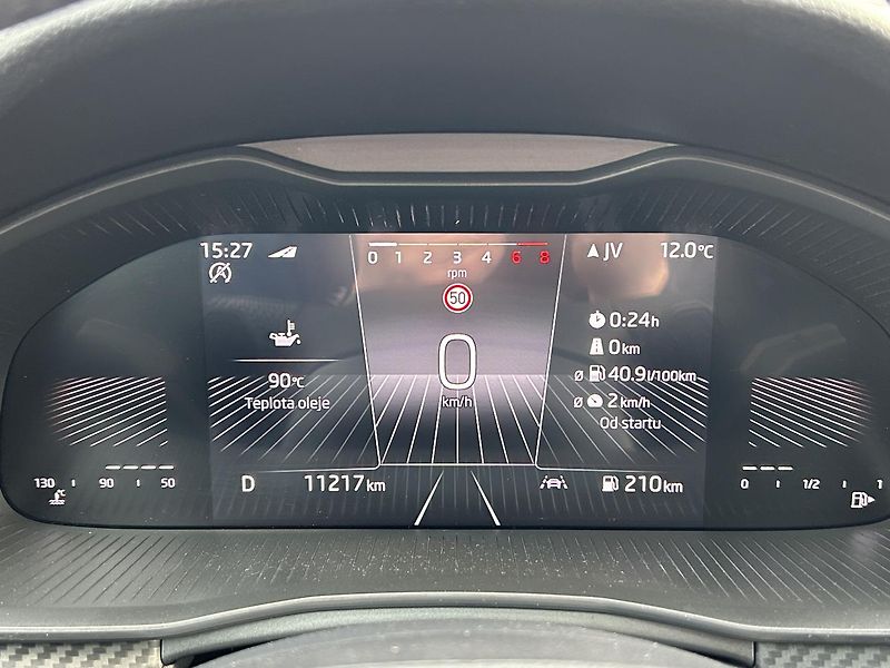 Škoda Kamiq 1.5 TSI Monte Carlo - fotka 7 z 29