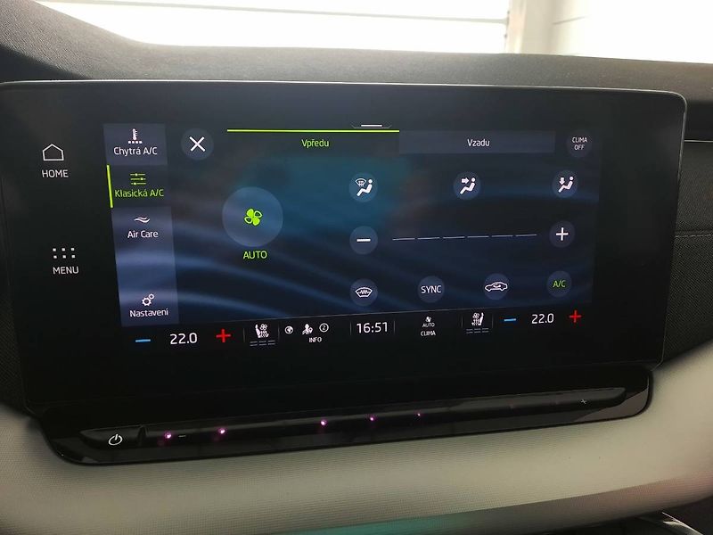 Škoda Octavia (2022) Combi Style Plus 2.0 TDI (110k - fotka 16 z 28