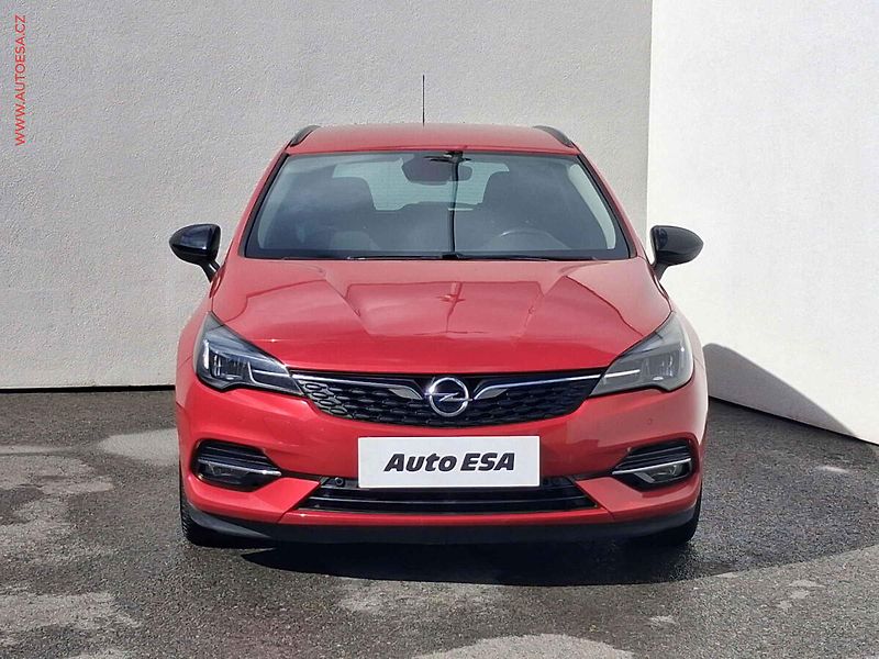 Opel Astra (2022) 1.5 CDTi, 2.maj,ČR, Edition - fotka 2 z 18