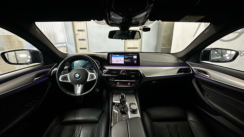 BMW Řada 5 540XD, maximální výbava! - fotka 31 z 62