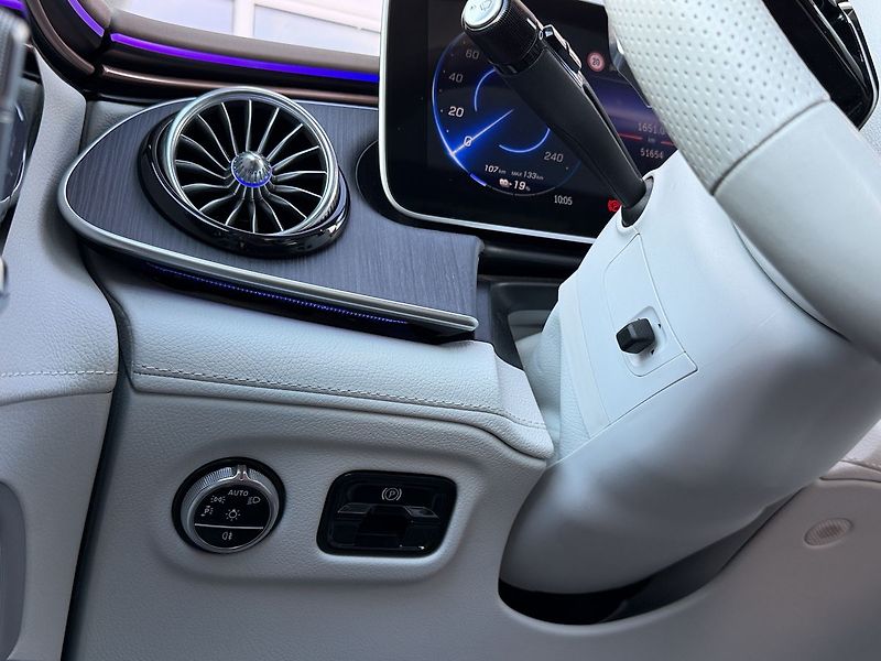 Mercedes-Benz EQE 500 AMG 4MATIC SUV - fotka 21 z 39