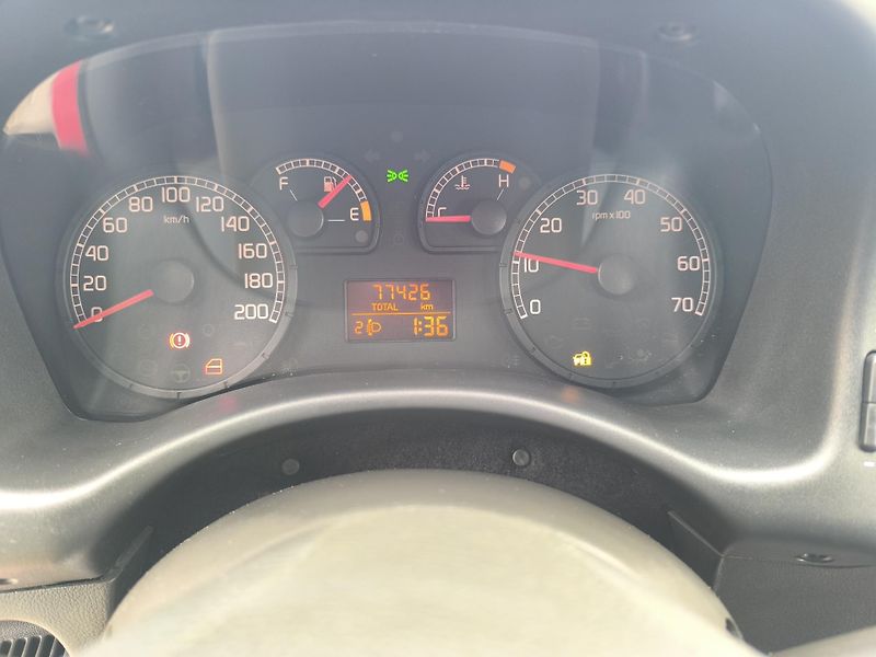 Fiat Punto (2005) 1.3 DOLOŽENÉ KM,SERVISNÍ KN - fotka 17 z 26