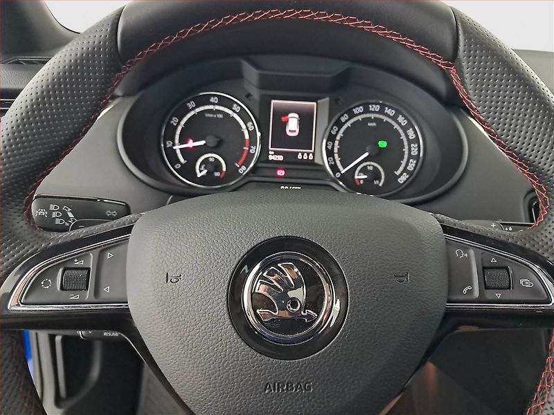 Škoda Octavia (2014) RS 2.0 TSI, Automat - fotka 17 z 22