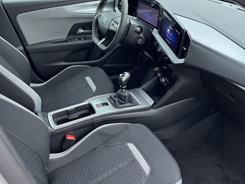 Opel Mokka (2026) HIT 1.2T (100kW/136k) MT6 - fotka 10 z 19