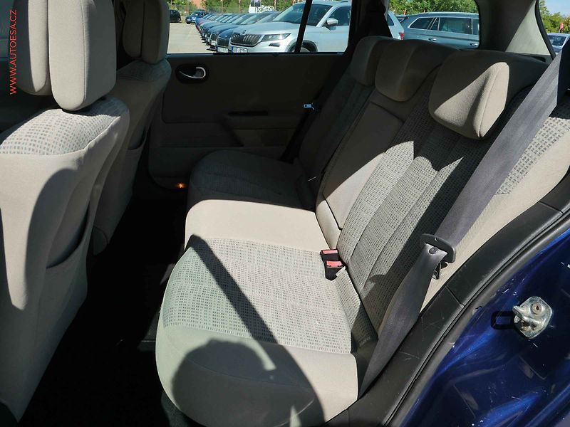Renault Mégane (2006) 1.5 dCi, servis.kniha - fotka 10 z 14