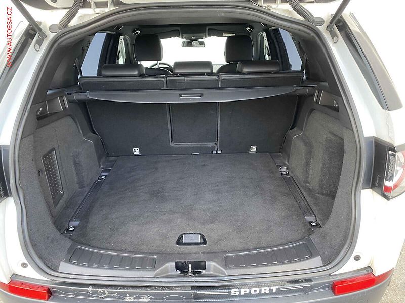 Land Rover Discovery Sport (2017) 2.0 TD4 4x4, AT, bixen, panor - fotka 7 z 21