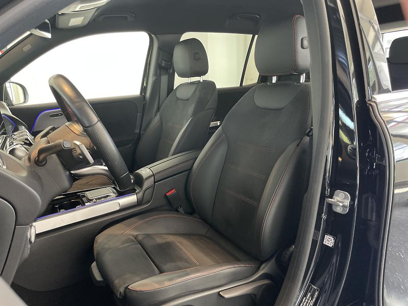 Mercedes-Benz EQB 300 4Matic - fotka 16 z 33