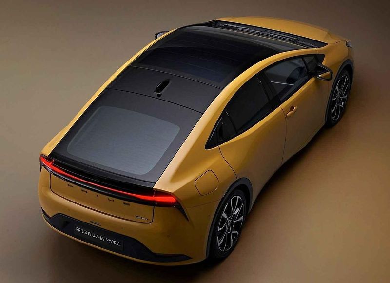 Toyota Prius (2023)
