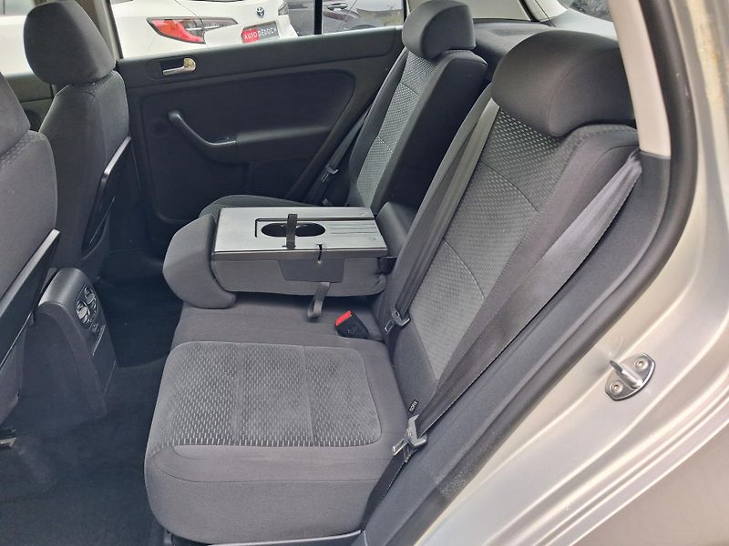 Volkswagen Golf Plus (2013) 1,2TSi SERVISKA NOVÁ STK ! - fotka 15 z 46