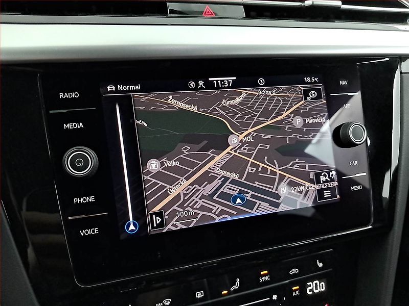 Volkswagen Arteon (2021) R-line 2.0 TSI - fotka 15 z 24