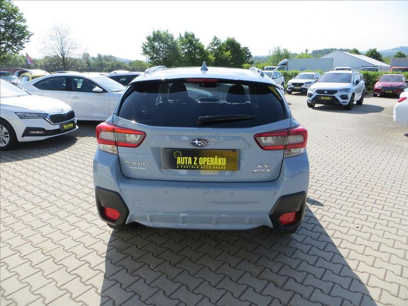 Subaru XV 2,0 i Executive ES Lineartroni - fotka 6 z 40
